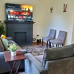 Comfortable Home Near Downtown & At&T Center