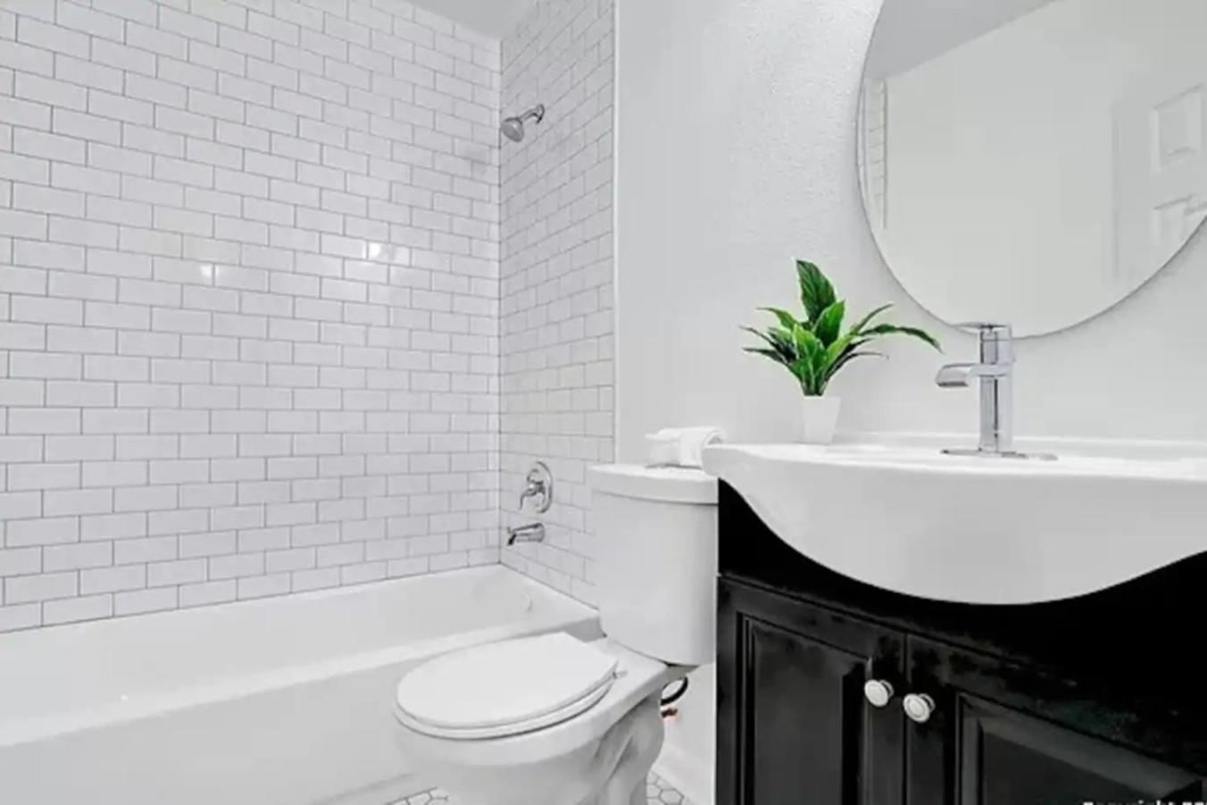 Comfortable Near Downtown & At&t Center