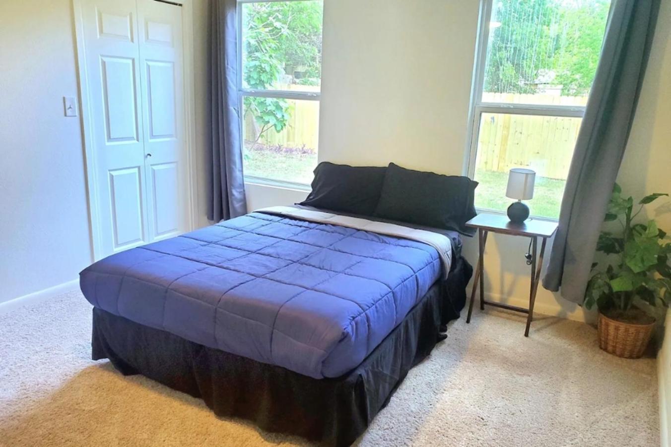 Comfortable Near Downtown & At&t Center